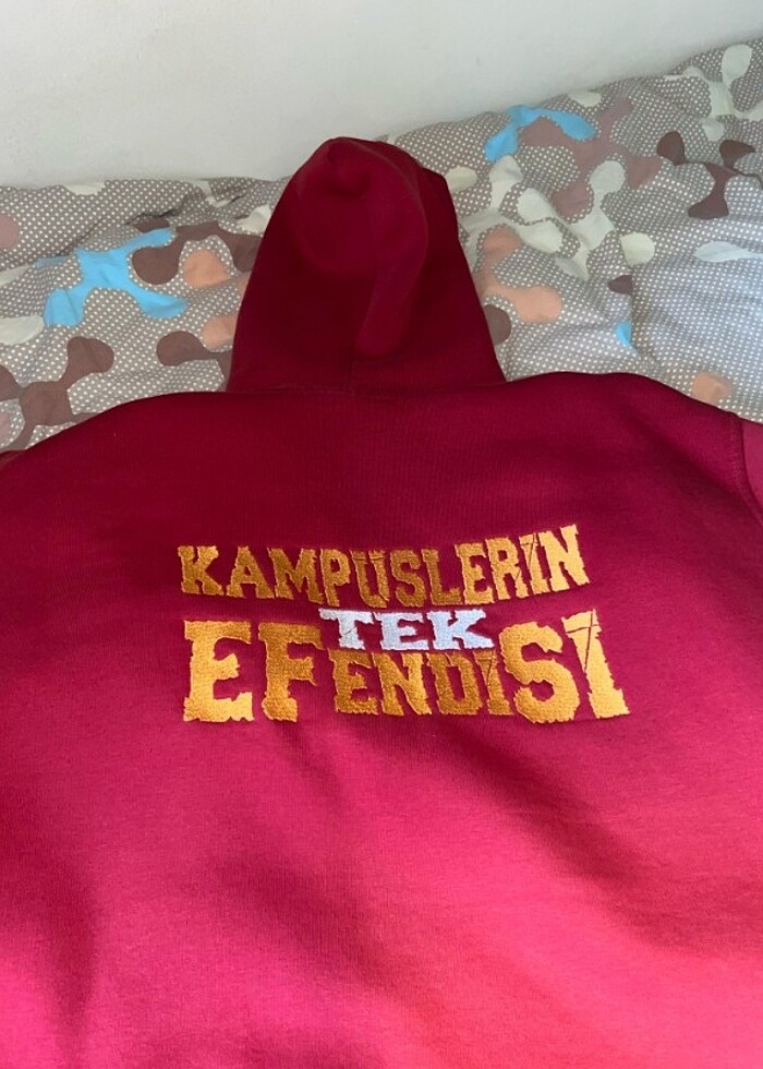 ultrAslan UNI polar L bedendir sağ kolunda küçük bir siyah boya  - Görsel 2