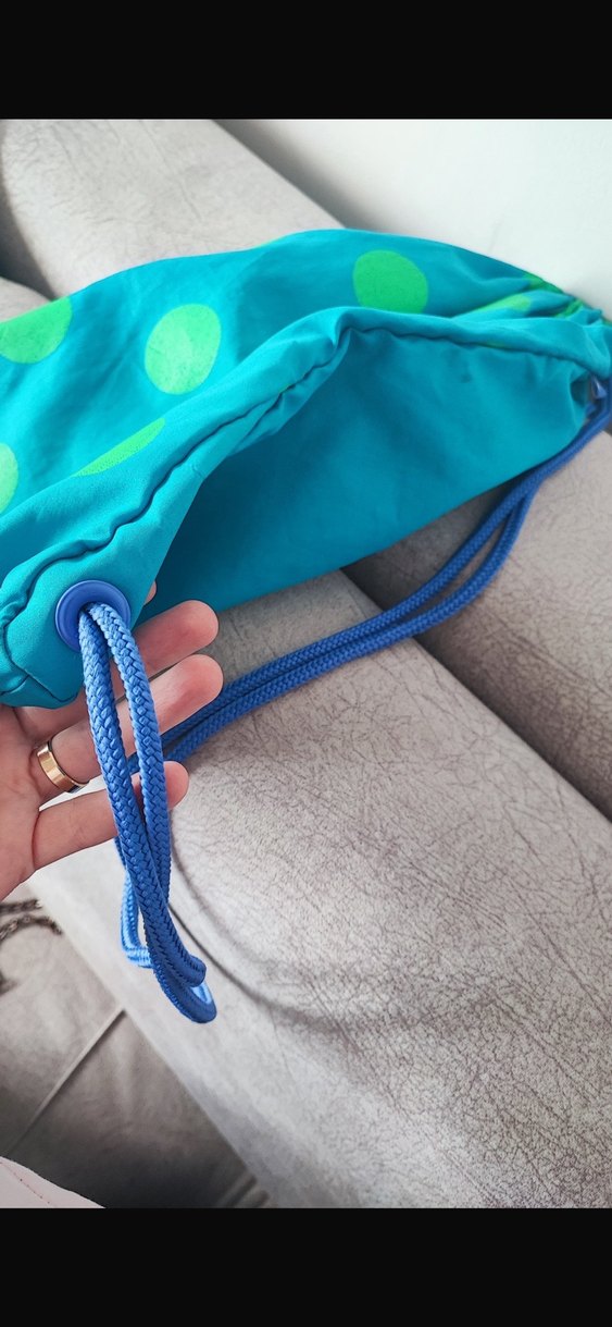 Renkli Puantiyeli Kadın Spor Çantası - Görsel 3