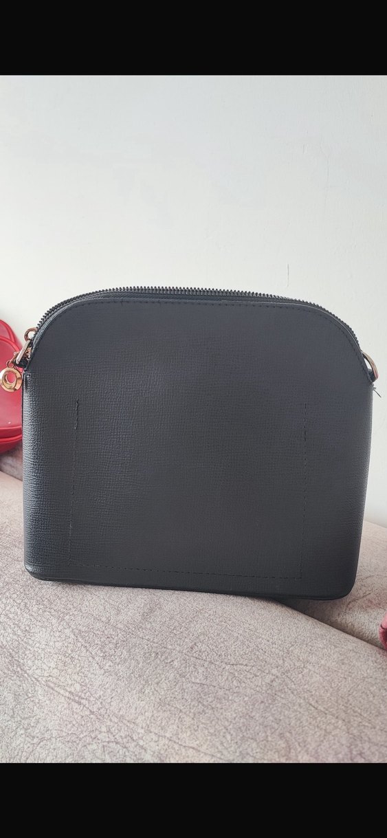 GUESS Siyah Deri Kadın Çanta - Görsel 2