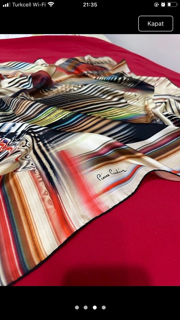 Piyere karkdin  marka bir eşarp cok hoş duruyor başta - Görsel 2