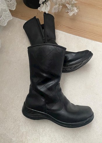 Siyah Gotik Tarzı Kadın Dolgu Topuklu Bot - Görsel 7