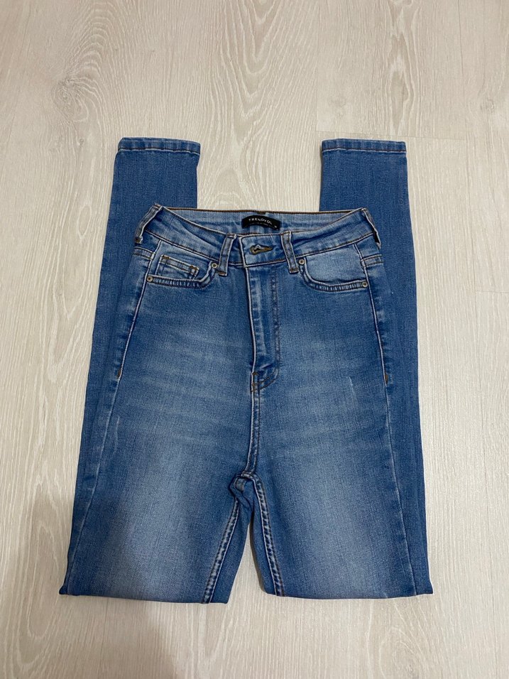 Trendyolmilla Mavi Dar Kesim Denim Jean - Görsel 2
