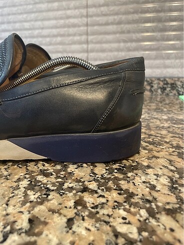 İNCİ HAKİKİ DERİ LACİVERT - Görsel 2