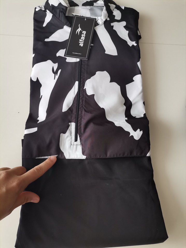 CROP GÖRÜNÜMLÜ TESETTÜR MAYO - Görsel 4