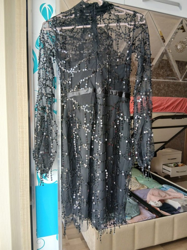 Uzun Kollu Siyah İşlemeli Gotik Kadın Elbise - Görsel 3