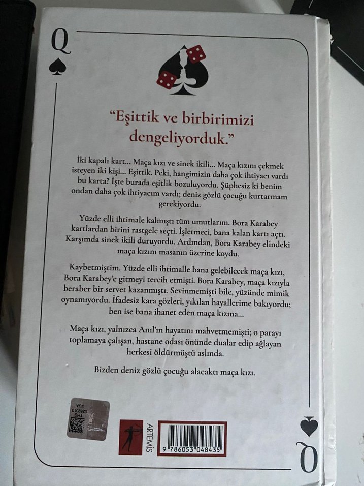 Maça Kızı 8 - Dikara Pamuk Roman Seti - Görsel 3