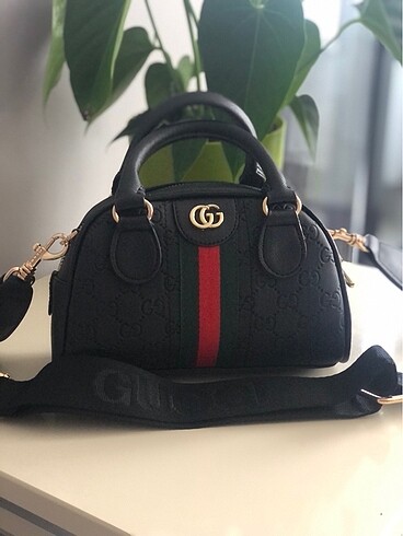 Gucci mini siyah çanta