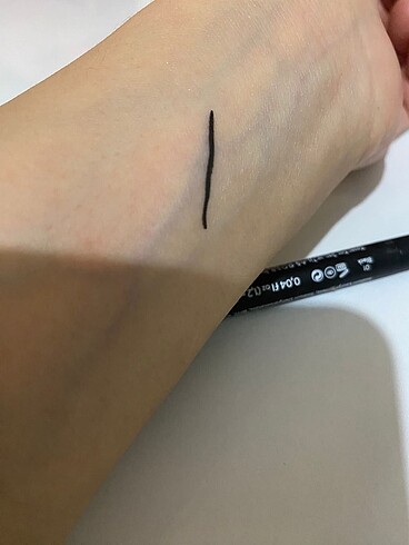  Beden Renk Eyeliner kalem
