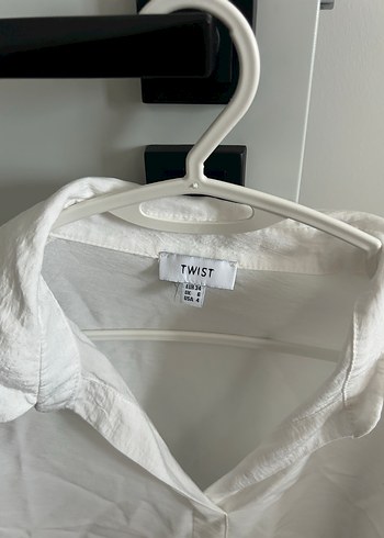 Twist Beyaz Keten Düğmeli Kadın Gömlek