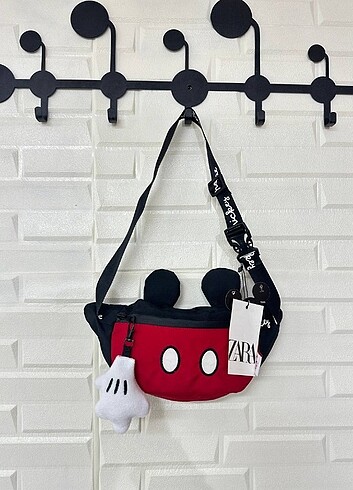 Zara Mickey Mouse Bel Çantası 