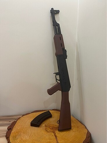 Beden Ak 47 keleş (87 cm) oyuncak maket 3d