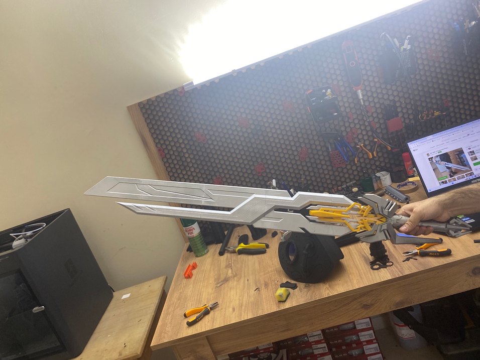 TRANSFORMERS star saber Cosplay 3d - Görsel 4