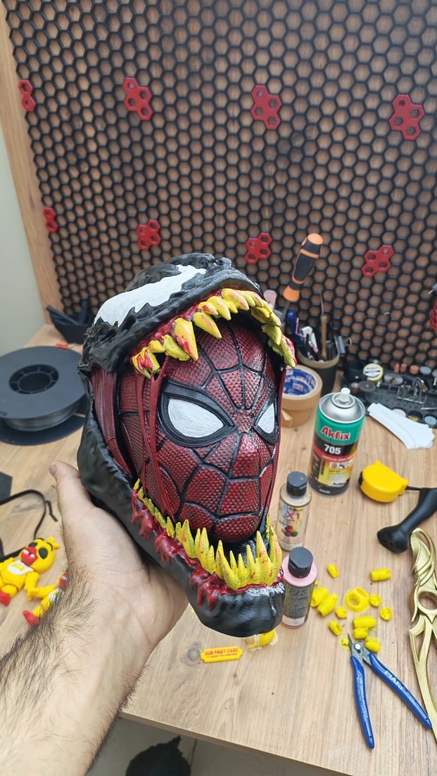 Çok Renkli Spider-Man ve Venom Aksiyon Figürü - Görsel 2