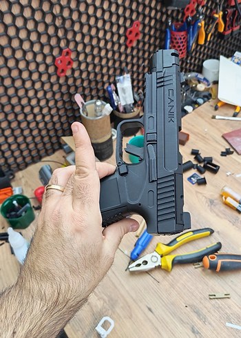 Siyah Oyuncak Tabanca Modeli Canik tp9 Cosplay 3d - Görsel 2