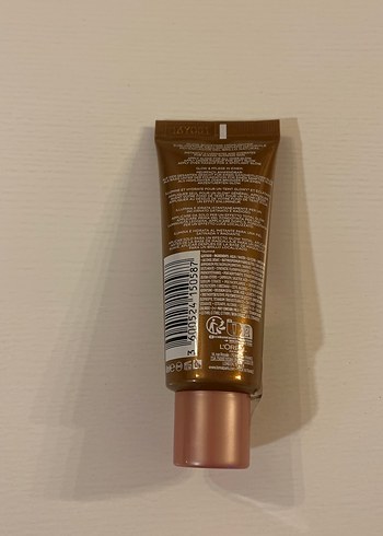 L'Oréal Lumi Glotion 904 Deep Glow Highlighter Aydınlatıcı - Görsel 2