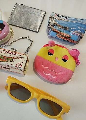 Mini cüzdanlar ve gözlükler - Görsel 4