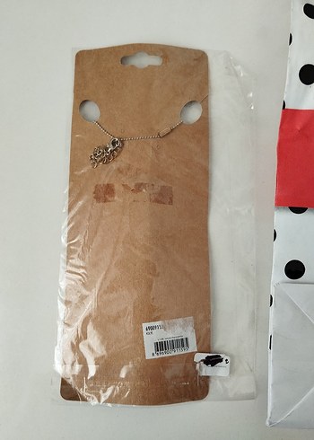 Beden kırmızı Renk Miniso Kolye