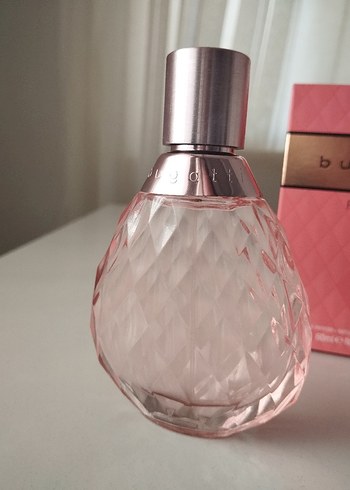 Bugatti Felicita Kadın Parfümü 50 ml - Görsel 2