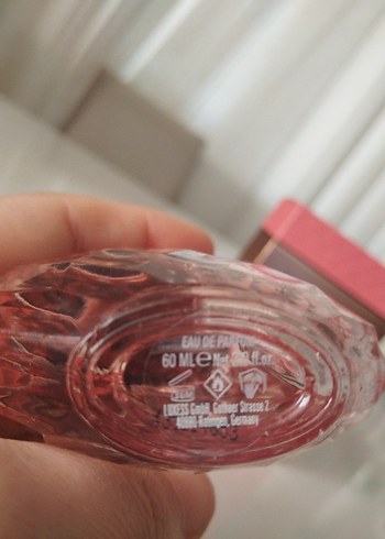 Bugatti Felicita Kadın Parfümü 50 ml - Görsel 3