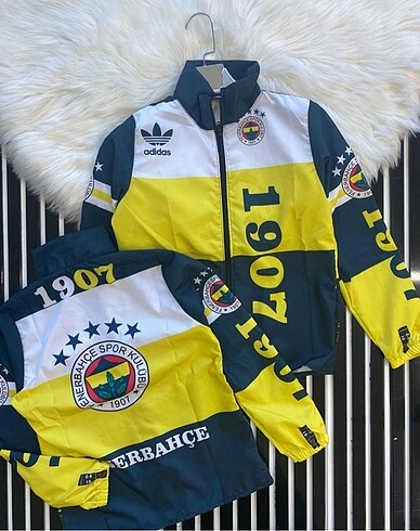 7 Yaş Beden Türk Takımları Çocuk Yağmurluk