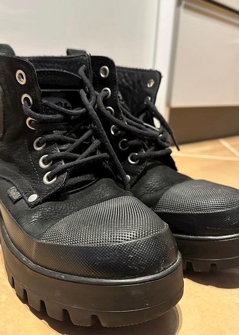 Siyah Bağcıklı Platform Topuklu Punk Bot