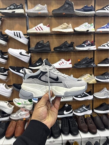 36 Beden Nike Yüksek Taban Spor Ayakkabı
