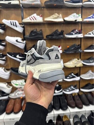 36 Beden gri Renk Nike Yüksek Taban Spor Ayakkabı