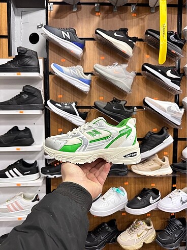 New Balance 530