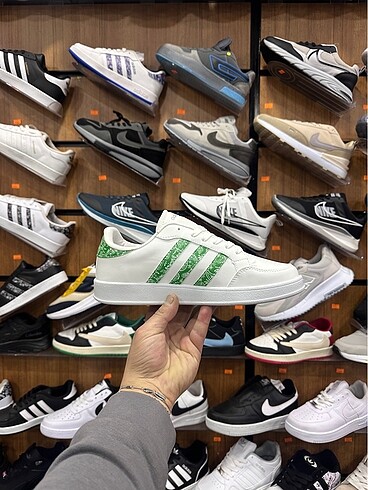 40 Beden Adidas Sneaker
