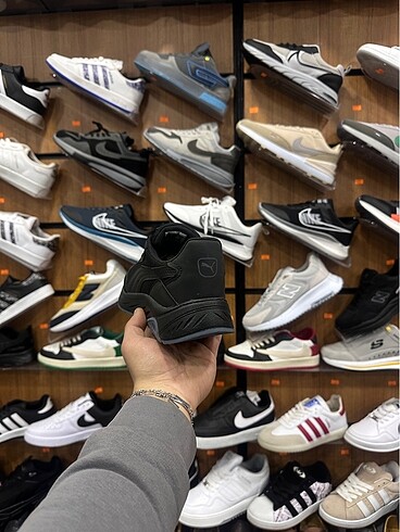 42 Beden siyah Renk Puma Spor Ayakkabı