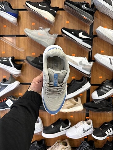 40 Beden çeşitli Renk New Balance 411