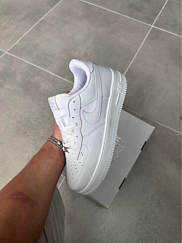 37 Beden beyaz Renk Nike AirForce1