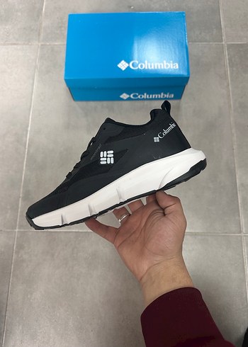 Columbia 40