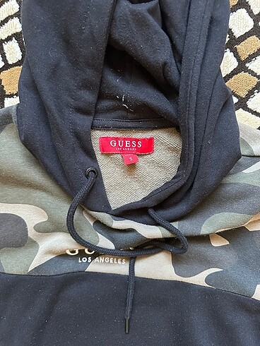 s Beden guess sweatshirt