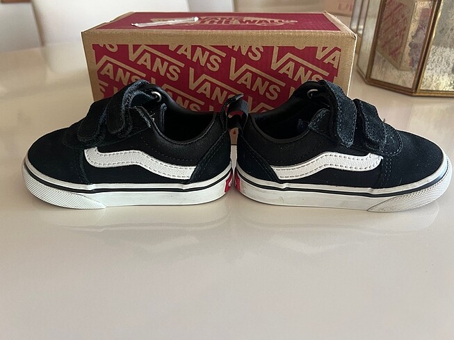 21 Beden Vans 21,5 temiz ayakkabı