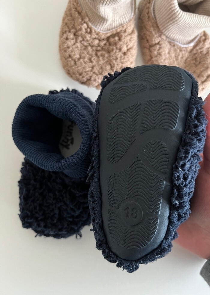 18 ve 19 numara iki çift bebek pandufu - Görsel 2