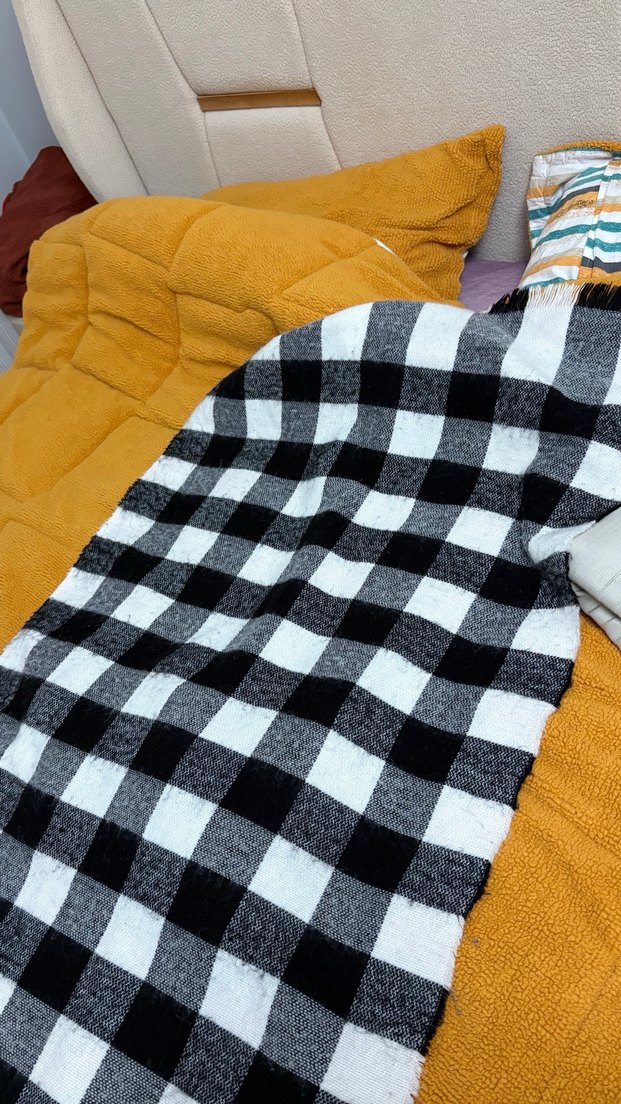 Kadın Siyah Beyaz Kareli Örgü Şal - Görsel 3