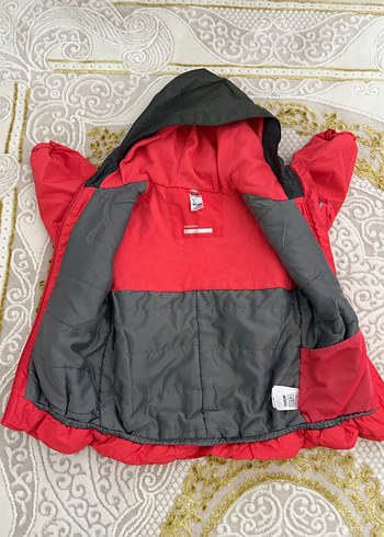 Kapüşonlu Çocuk Mont - Görsel 3