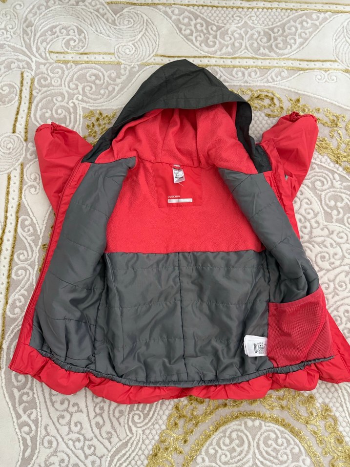 Kapüşonlu Çocuk Mont - Görsel 3