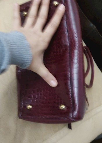 Bordo Parlak Yılan Desenli Deri Kadın Çanta matmazel - Görsel 7