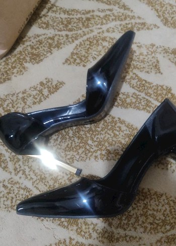 Parlak Siyah Stiletto Topuklu - Görsel 3