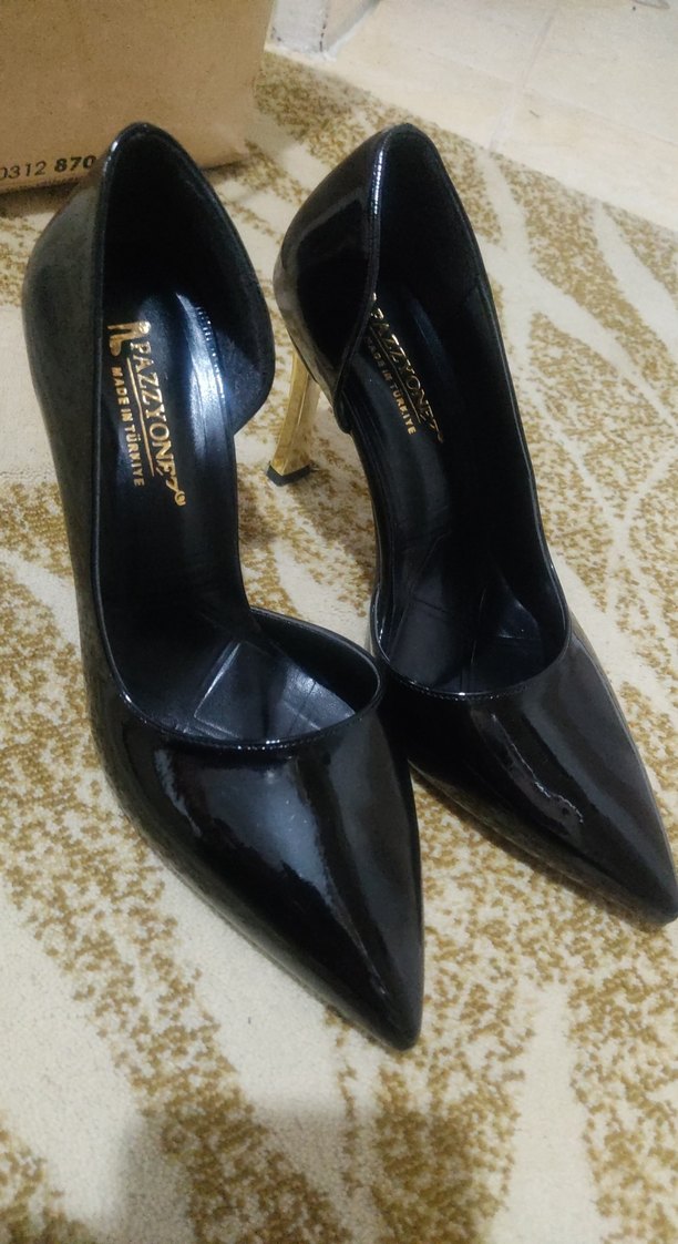 Parlak Siyah Stiletto Topuklu - Görsel 2