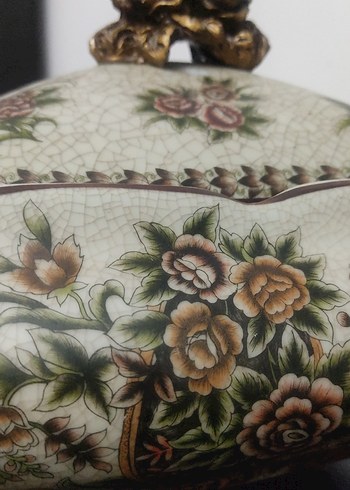 Çiçek Desenli Beyaz Seramik Vazo - Görsel 12