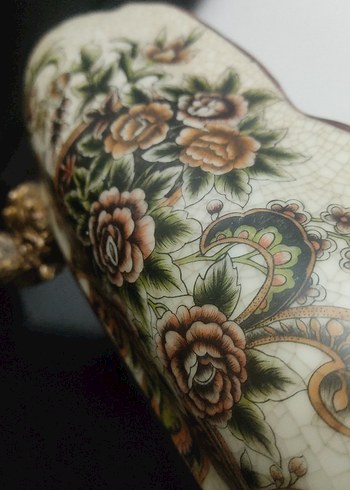 Çiçek Desenli Beyaz Seramik Vazo - Görsel 7