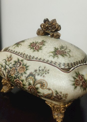 Çiçek Desenli Beyaz Seramik Vazo - Görsel 10