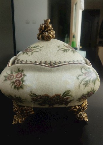 Çiçek Desenli Beyaz Seramik Vazo - Görsel 3