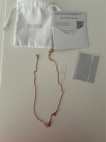 Beden Guess marka kolye
