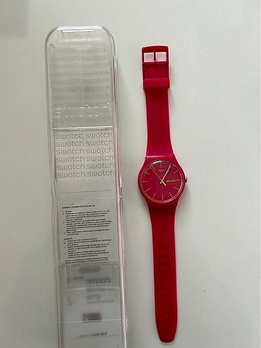 Swatch fuşya saat