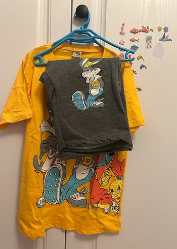 Sarı Tişört ve Gri Çocuk Pantolonu Takımı - Görsel 2