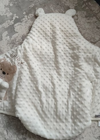 Nakışlı Beyaz Bebek Battaniyesi - Görsel 3